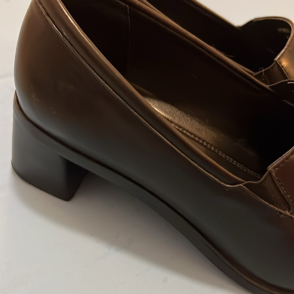 Rockport Loafers women’s Leather 8M shoes heeled Black slip ons comfort career - Picture 15 of 16